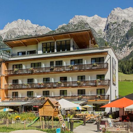 Hotel Bacher Asitzstubn Leogang Exteriör bild