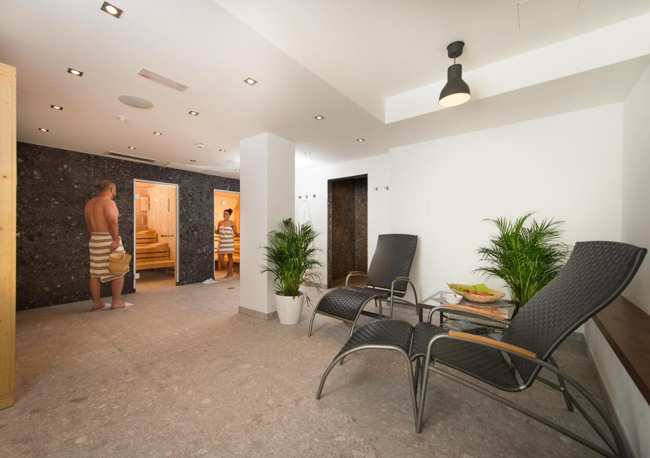 Hotel Bacher Asitzstubn Leogang Exteriör bild