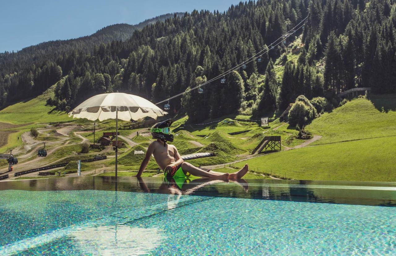 Hotel Bacher Asitzstubn Leogang Exteriör bild